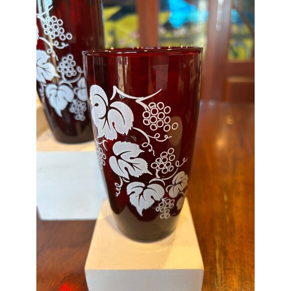 Ruby Red Anchor Hocking Grape Patterned Glass Tumblers. - Picture 7 of 12
